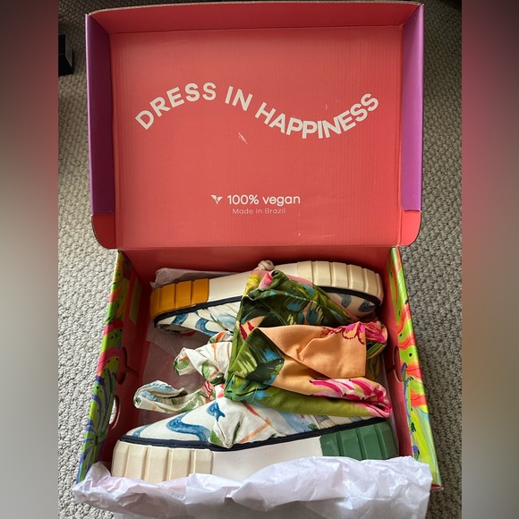 NWT: Farm Rio Mules - Picture 3 of 10